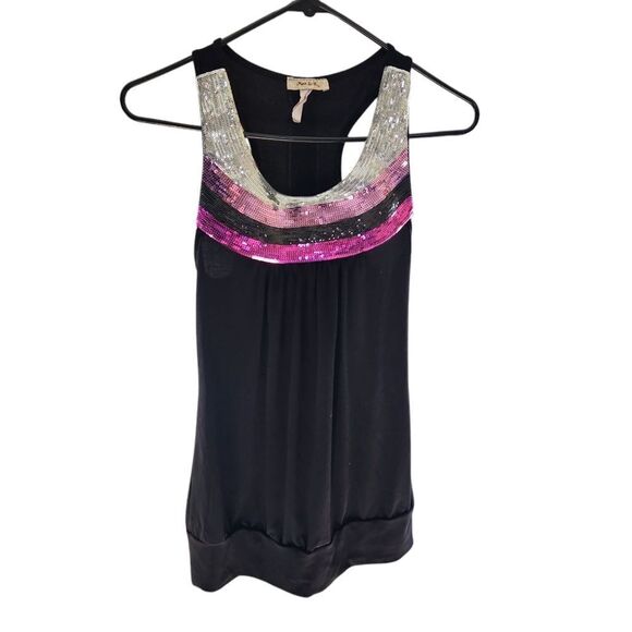 🦋3/$15💰Top  - Picture 1 of 3